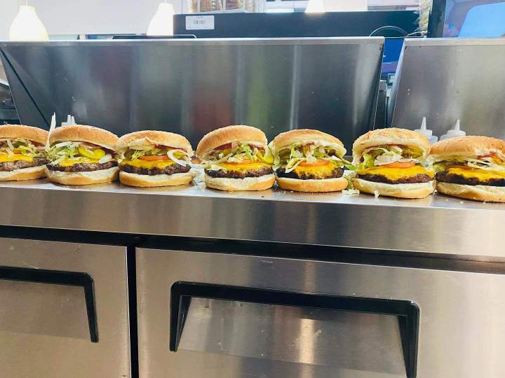 Halal burger Mississauga